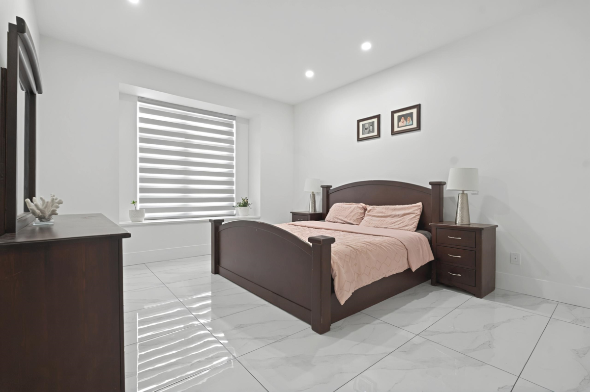 Outdoor Kitchen Photo of 14517 72 Avenue, Surrey, BC