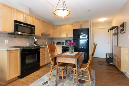 320 1211 Village Green Way, Squamish, BC, Squamish — Apartment/Condo for sale