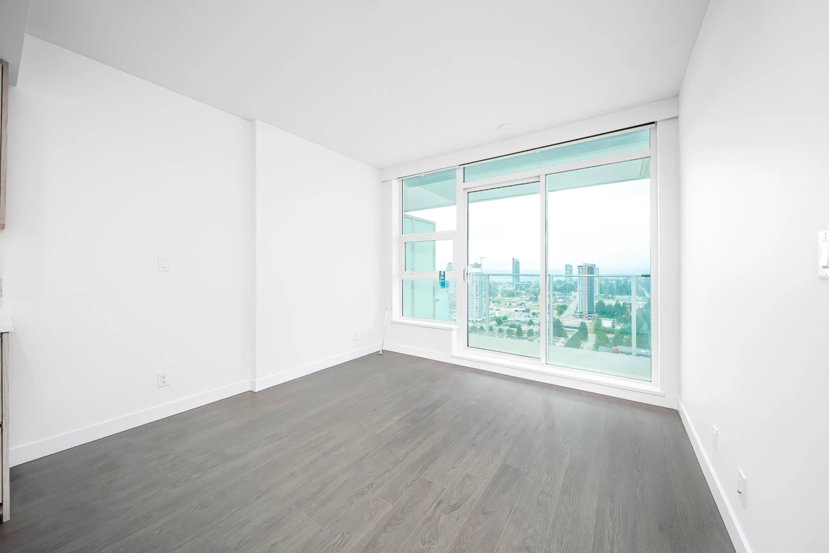 Garden / Landscaping Photo of 3301 13768 100 Avenue, Surrey, BC