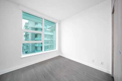Hallway Photo of 3301 13768 100 Avenue, Surrey, BC