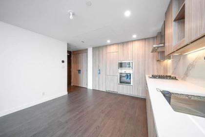Hot Tub / Spa Photo of 3301 13768 100 Avenue, Surrey, BC