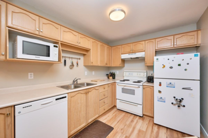 409 2615 Jane Street, Port Coquitlam, BC, Port Coquitlam — Apartment/Condo for sale