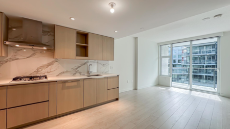 886 8671 Hazelbridge Way, Richmond, BC, West Cambie — 1 bed apartment/condo for sale