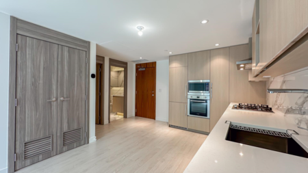 886 8671 Hazelbridge Way, Richmond, BC