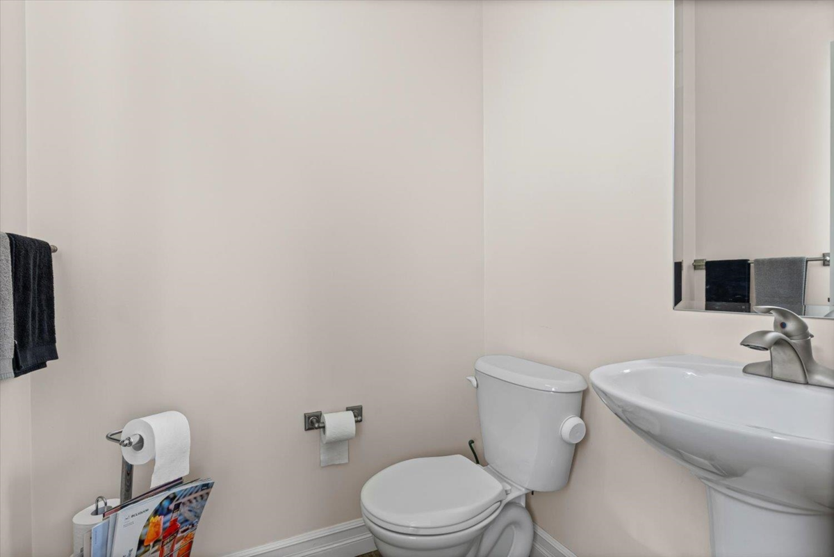 Bedroom 3 Photo of 5948 Matsqui Street, Chilliwack, BC