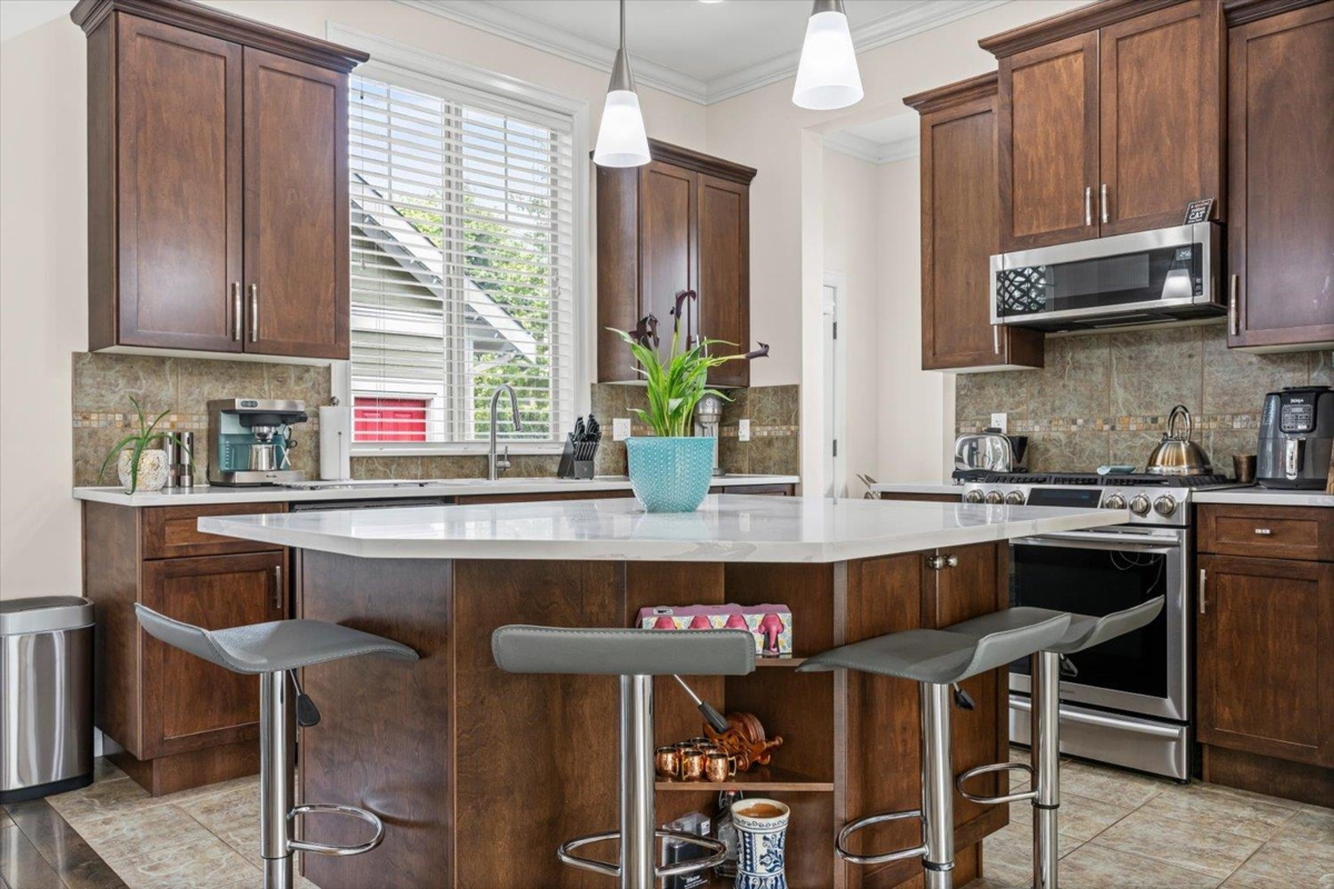 Breakfast Nook Photo of 5948 Matsqui Street, Chilliwack, BC