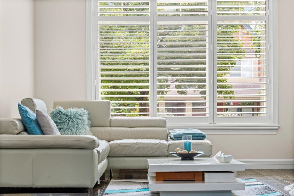 Hallway Photo of 5948 Matsqui Street, Chilliwack, BC