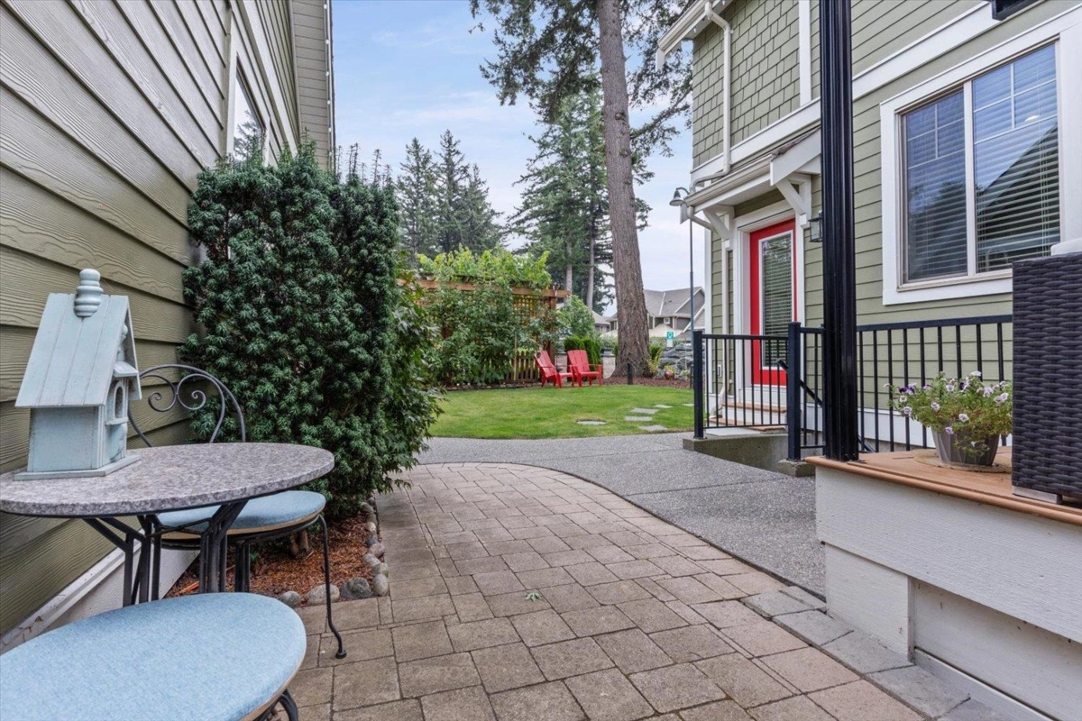 Outdoor Patio Photo of 5948 Matsqui Street, Chilliwack, BC