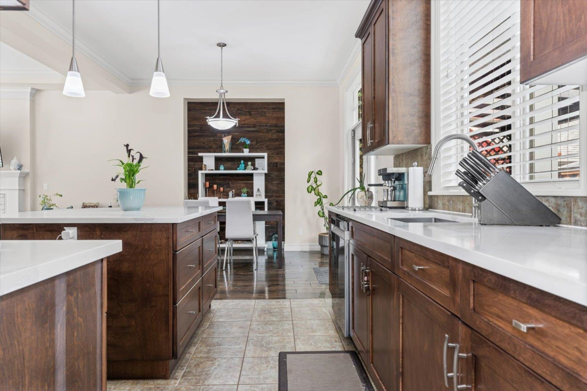 Walk-In Closet Photo of 5948 Matsqui Street, Chilliwack, BC