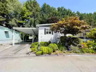 305 1840 160 Street, Surrey, BC, Surrey — Manufactured Home for sale