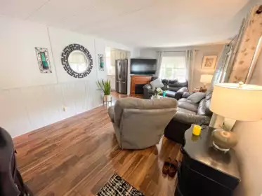 305 1840 160 Street, Surrey, BC, Surrey — Manufactured Home for sale
