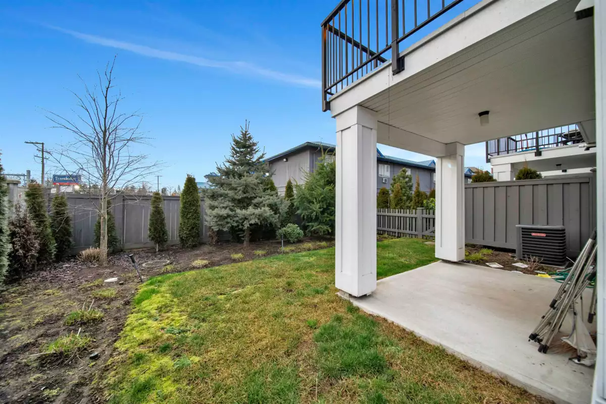 Aerial View of 10 21688 52 Avenue, Langley, BC
