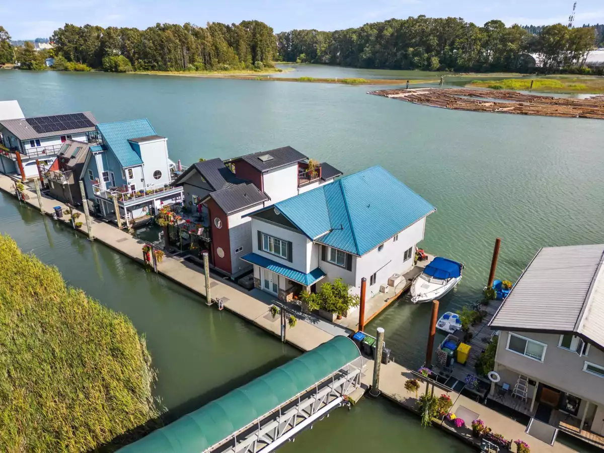 Aerial View of 4 800 South Dyke Road, New Westminster, BC