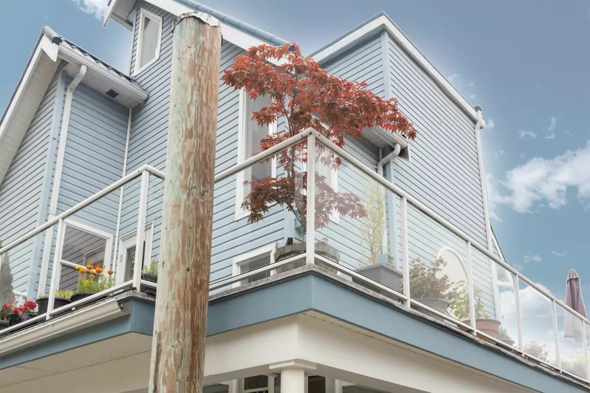 Hallway Photo of 4 800 South Dyke Road, New Westminster, BC