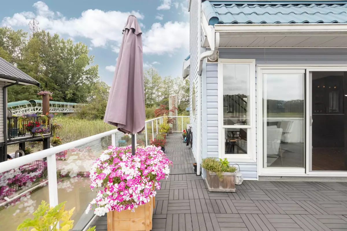 Outdoor Deck Photo of 4 800 South Dyke Road, New Westminster, BC