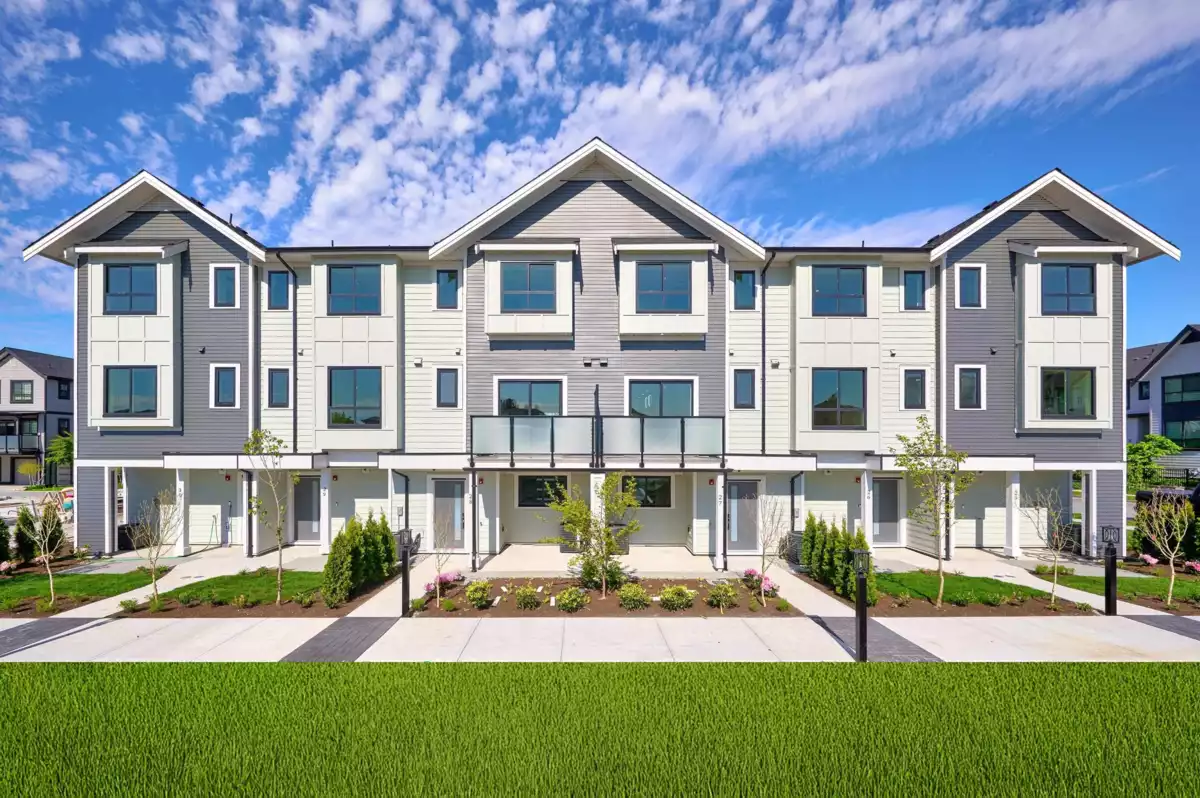 Exterior Front Photo of 25 1115 Roma Avenue, New Westminster, BC