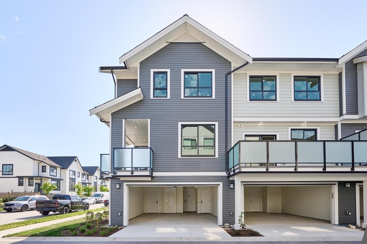 Loft / Bonus Room Photo of 25 1115 Roma Avenue, New Westminster, BC