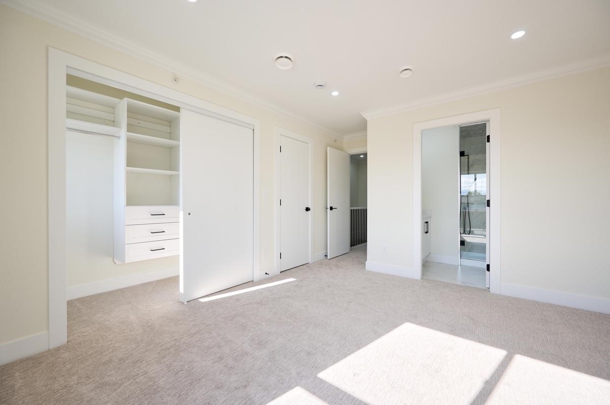 Walk-In Closet Photo of 25 1115 Roma Avenue, New Westminster, BC