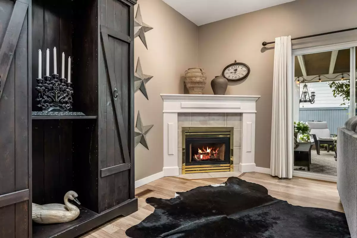 Bedroom 2 Photo of 17 730 Mccombs Drive, Harrison Hot Springs, BC