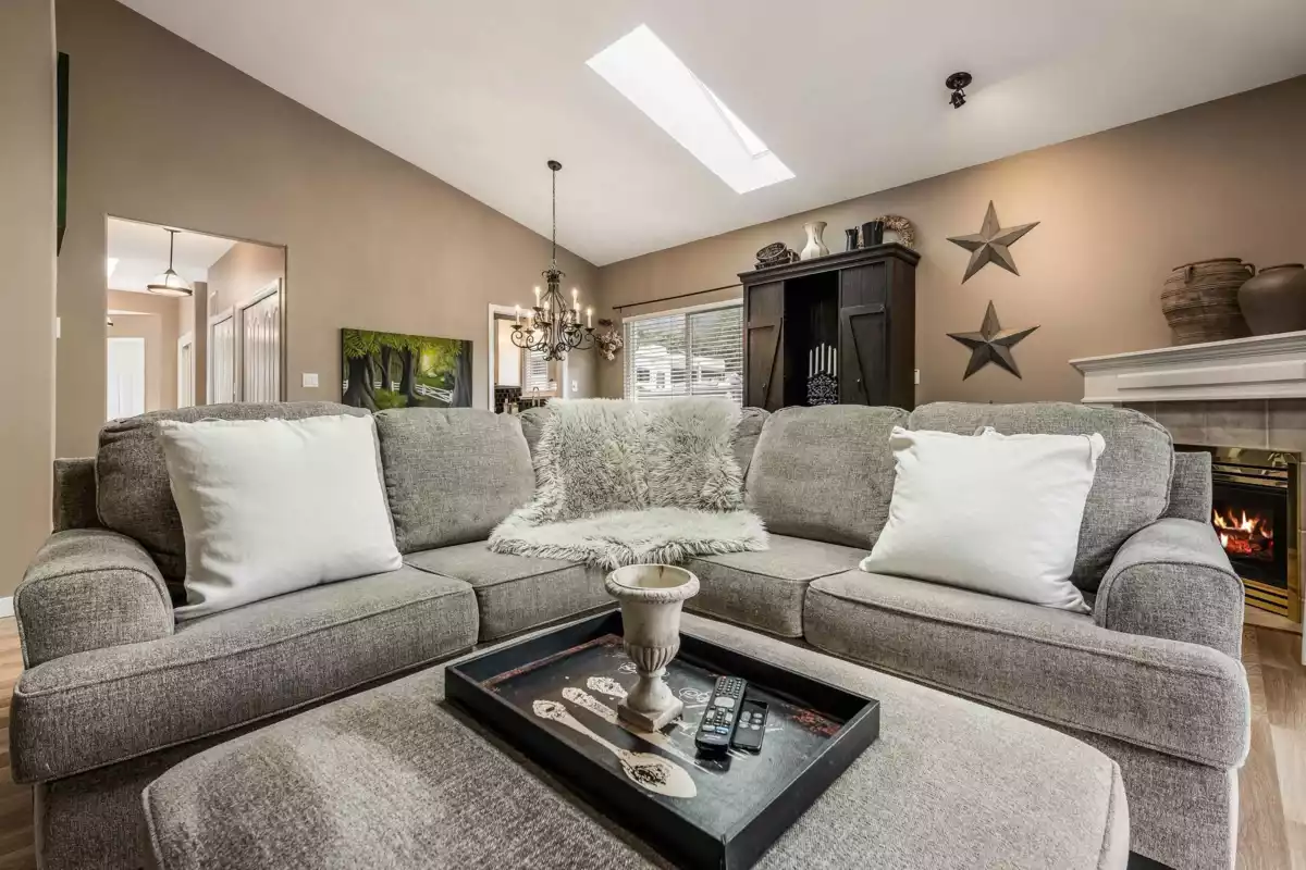 Bedroom 4 Photo of 17 730 Mccombs Drive, Harrison Hot Springs, BC