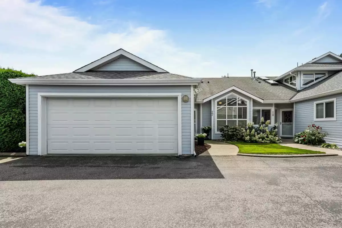 Exterior Front Photo of 17 730 Mccombs Drive, Harrison Hot Springs, BC