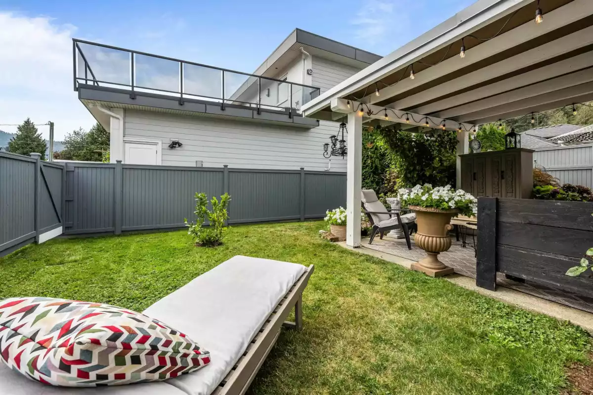 Outdoor Kitchen Photo of 17 730 Mccombs Drive, Harrison Hot Springs, BC