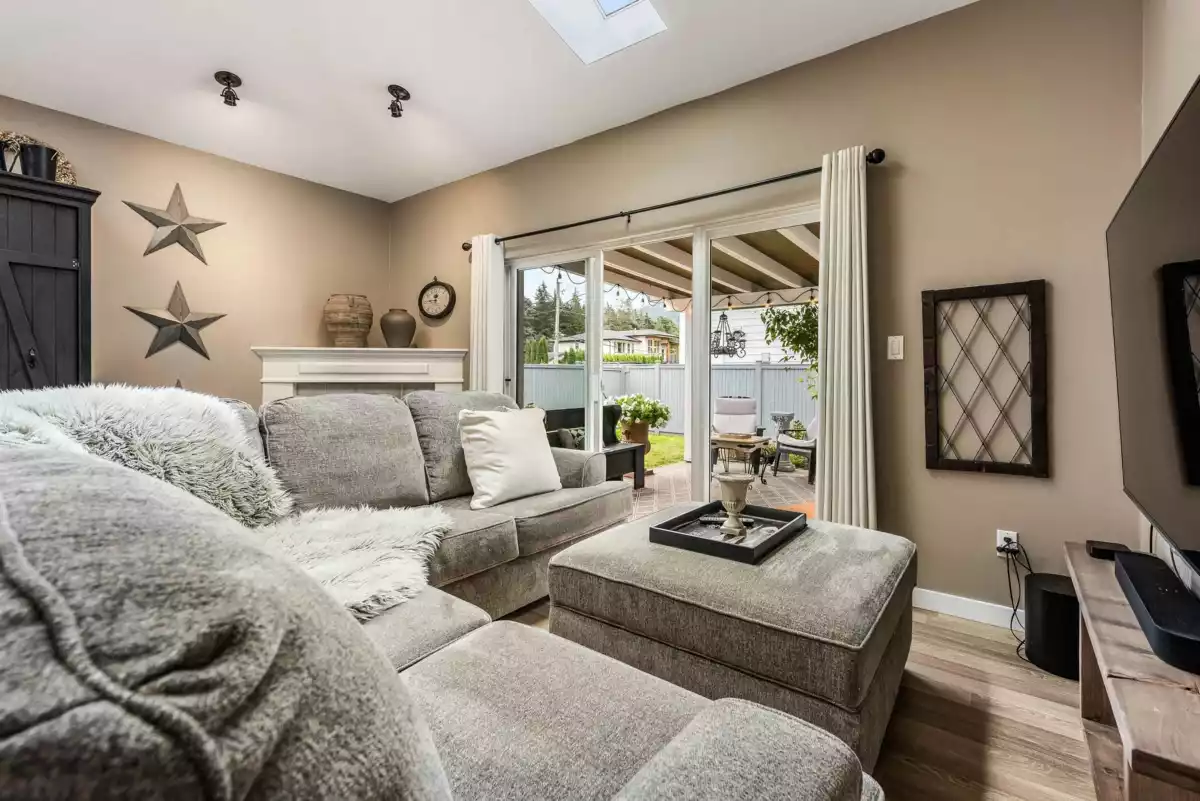 Primary Bathroom Photo of 17 730 Mccombs Drive, Harrison Hot Springs, BC