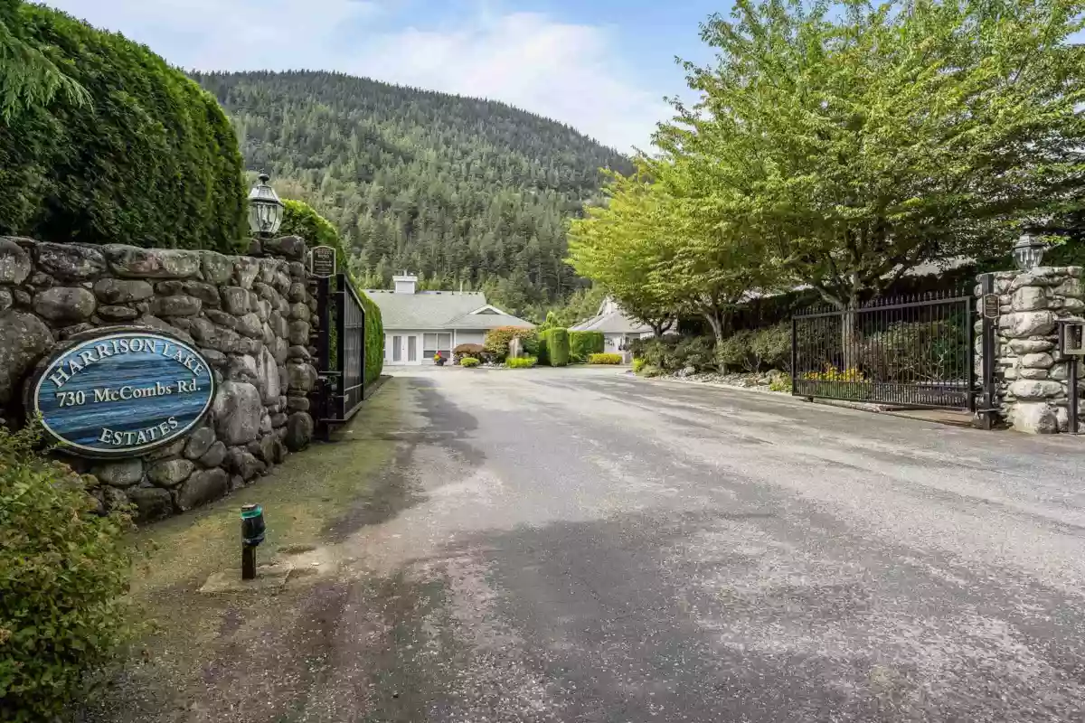 Street View Photo of 17 730 Mccombs Drive, Harrison Hot Springs, BC