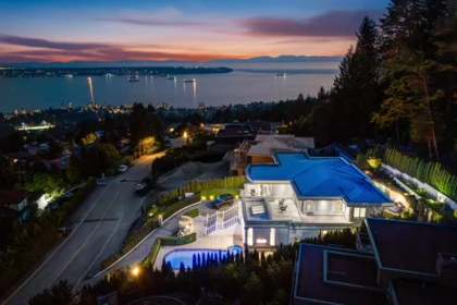 Fitness Center Photo Near 1522 Chartwell Drive, West Vancouver, BC