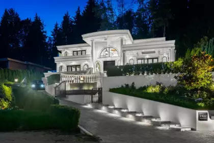 1522 Chartwell Drive, West Vancouver, BC