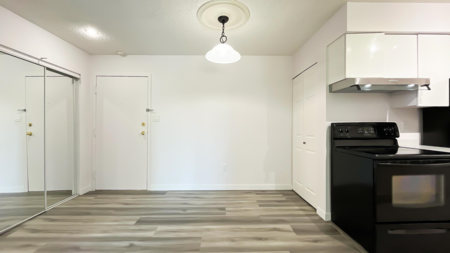 Breakfast Nook Photo of 416 1945 Woodway Place, Burnaby, BC