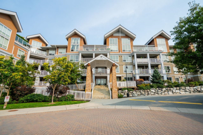 301 6490 194 Street, Surrey, BC, Surrey — Apartment/Condo for sale