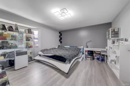 Powder Room Photo of 6841 142a Street, Surrey, BC