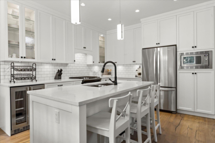 Kitchen Photo of 43414 Creekside Circle, Lindell Beach, BC