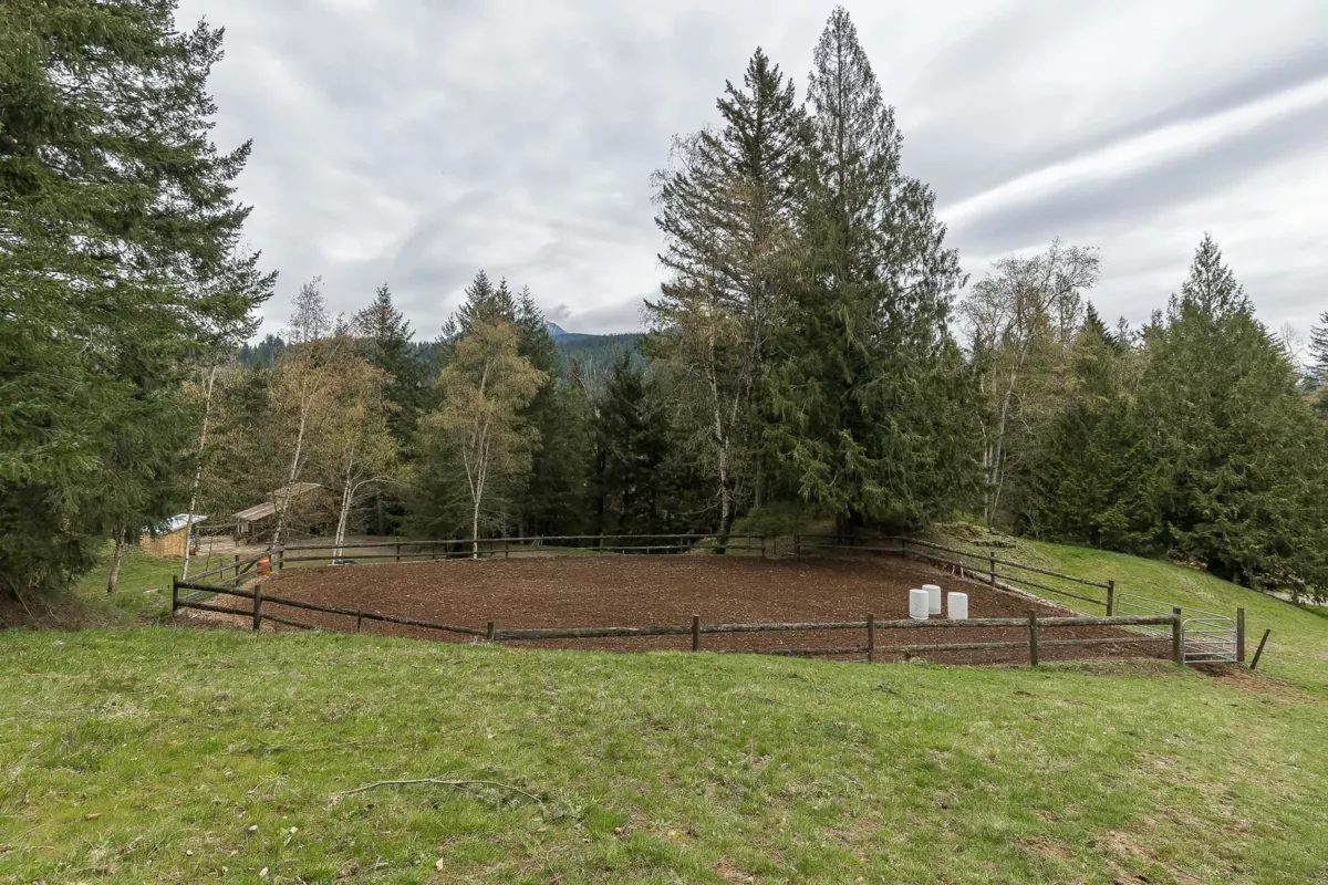 Outdoor Patio Photo of 48522 Elk View Road, Chilliwack, BC