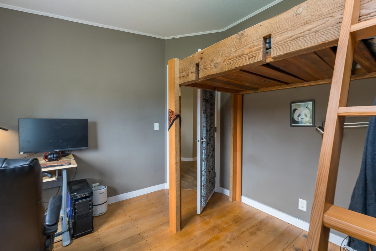 Powder Room Photo of 48522 Elk View Road, Chilliwack, BC