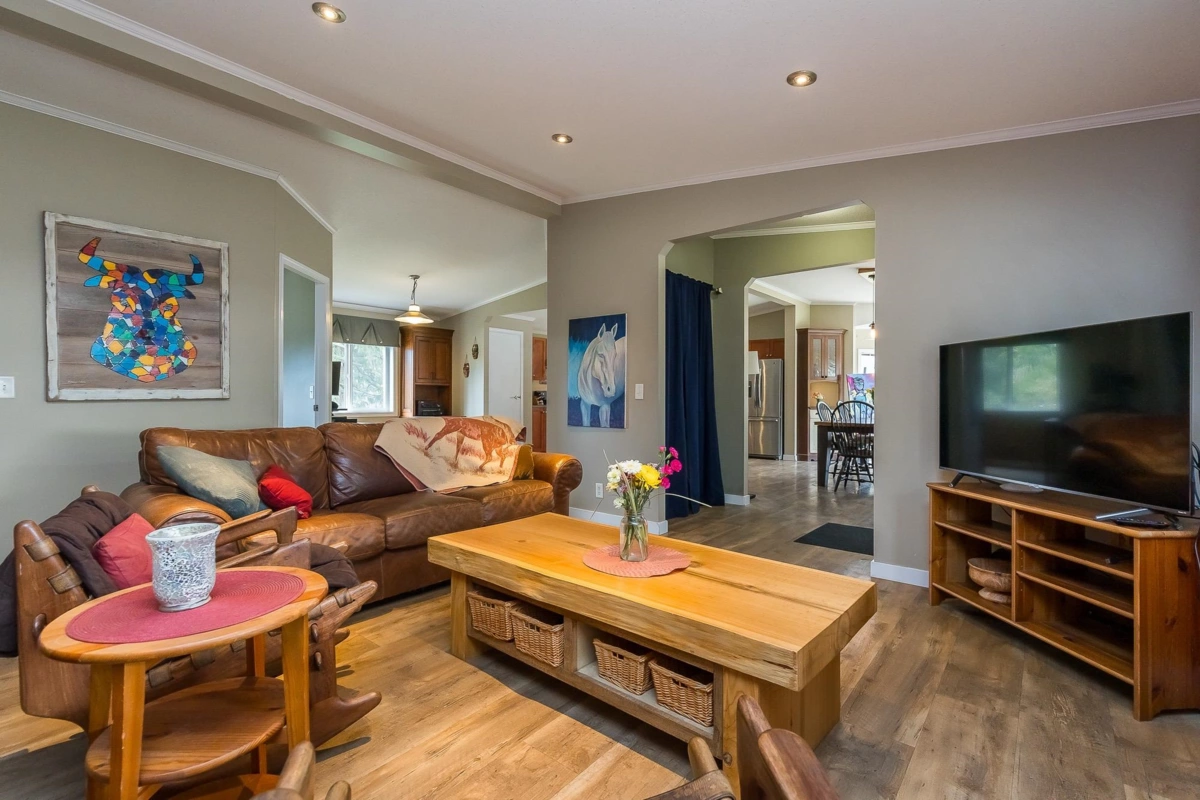 Primary Bathroom Photo of 48522 Elk View Road, Chilliwack, BC