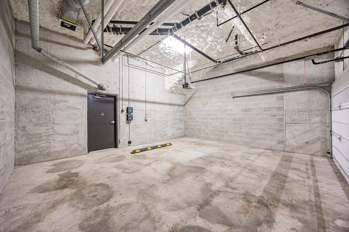 Garden / Landscaping Photo of 7 3483 Ross Drive, Vancouver, BC