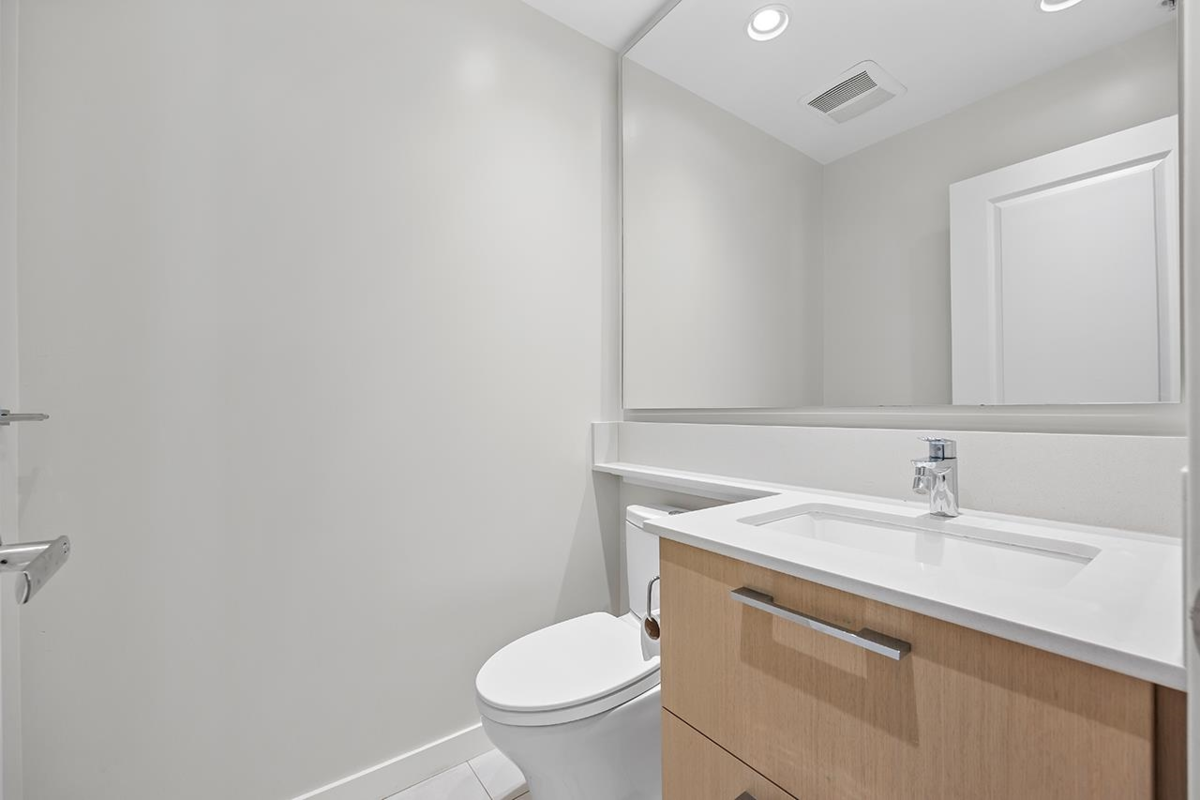 Primary Bathroom Photo of 7 3483 Ross Drive, Vancouver, BC