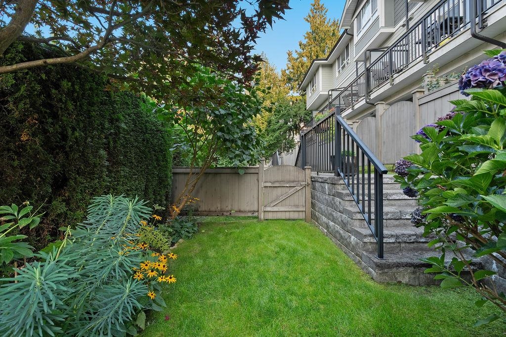 Hallway Photo of 26 2955 156 Street, Surrey, BC