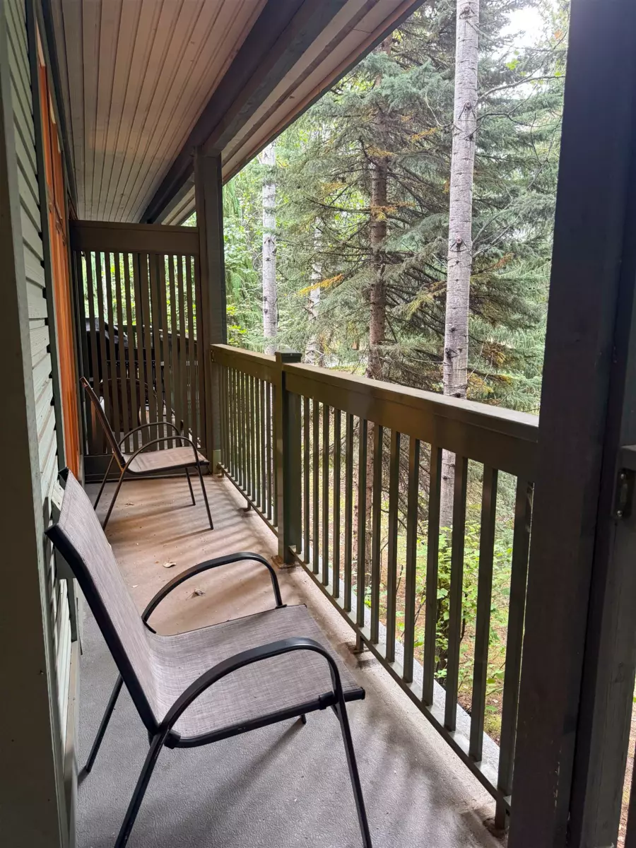 Walk-In Closet Photo of 46 4355 Northlands (Week 9) Boulevard, Whistler, BC