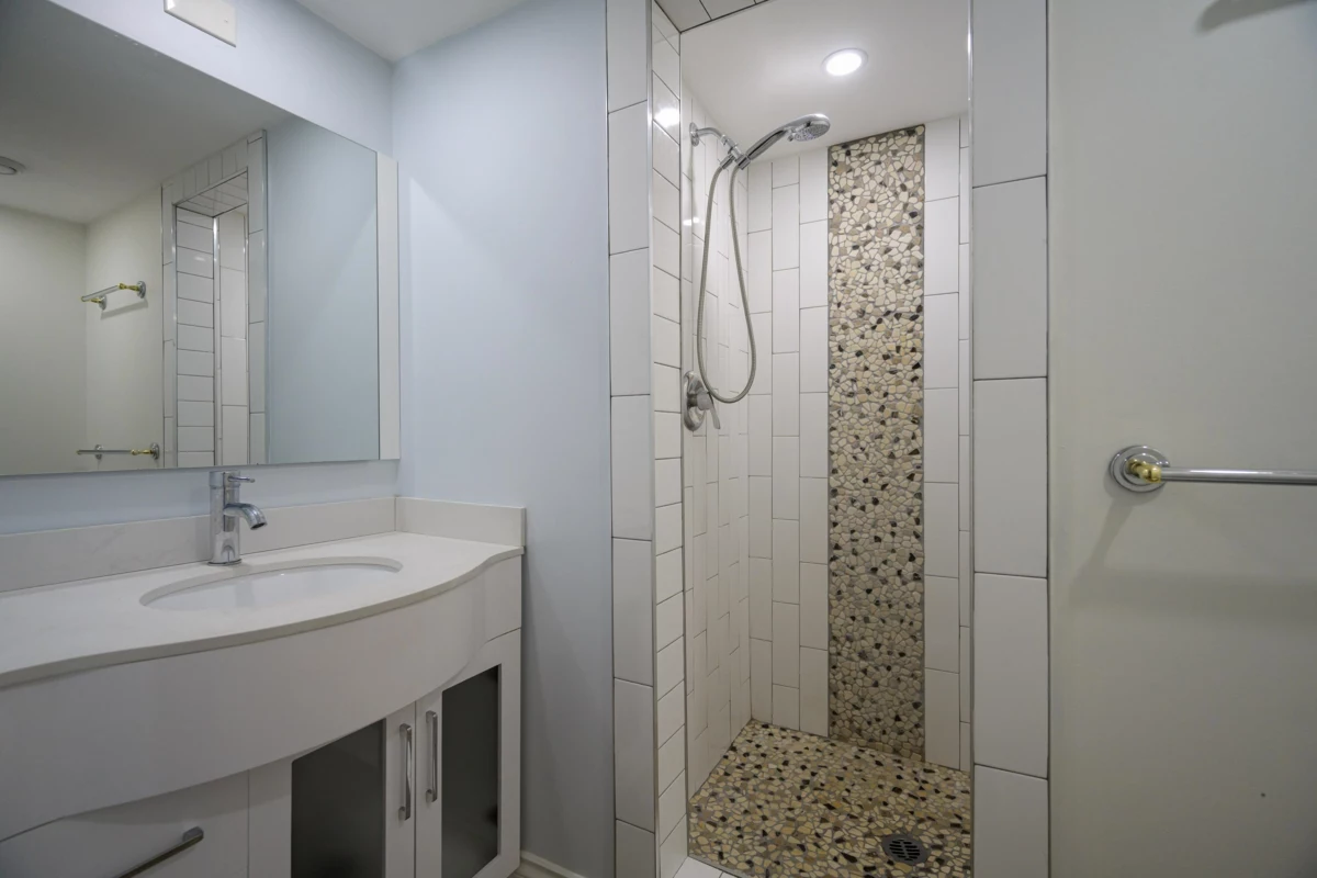 Basement Recreation Room Photo of 4430 50a Street, Delta, BC