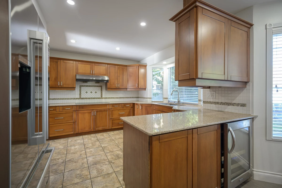 Kitchen Photo of 4430 50a Street, Delta, BC