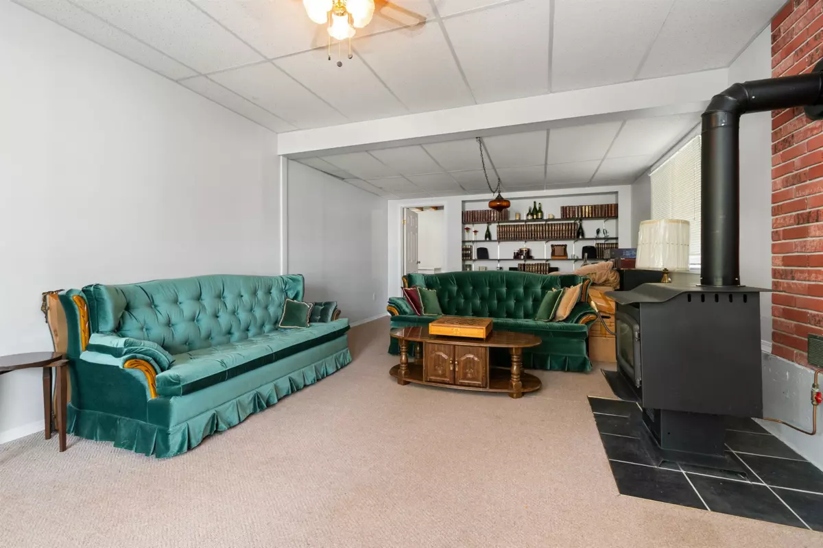 Backyard Photo of 63740 Rosewood Avenue, Hope, BC