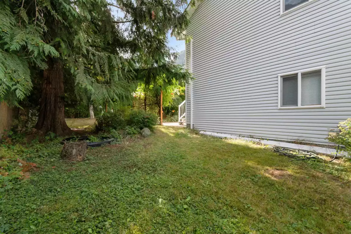 Community Amenities Photo (Clubhouse) of 63740 Rosewood Avenue, Hope, BC