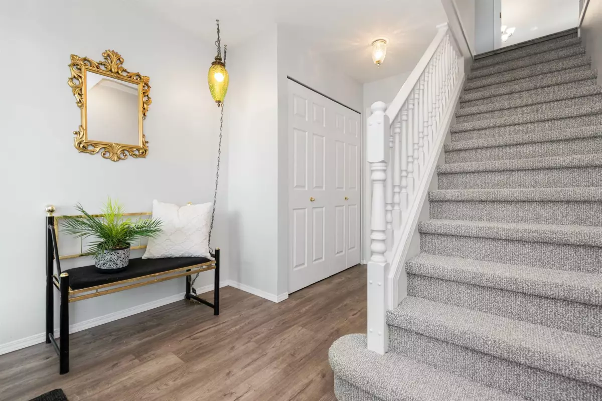 Dining Area Photo of 63740 Rosewood Avenue, Hope, BC