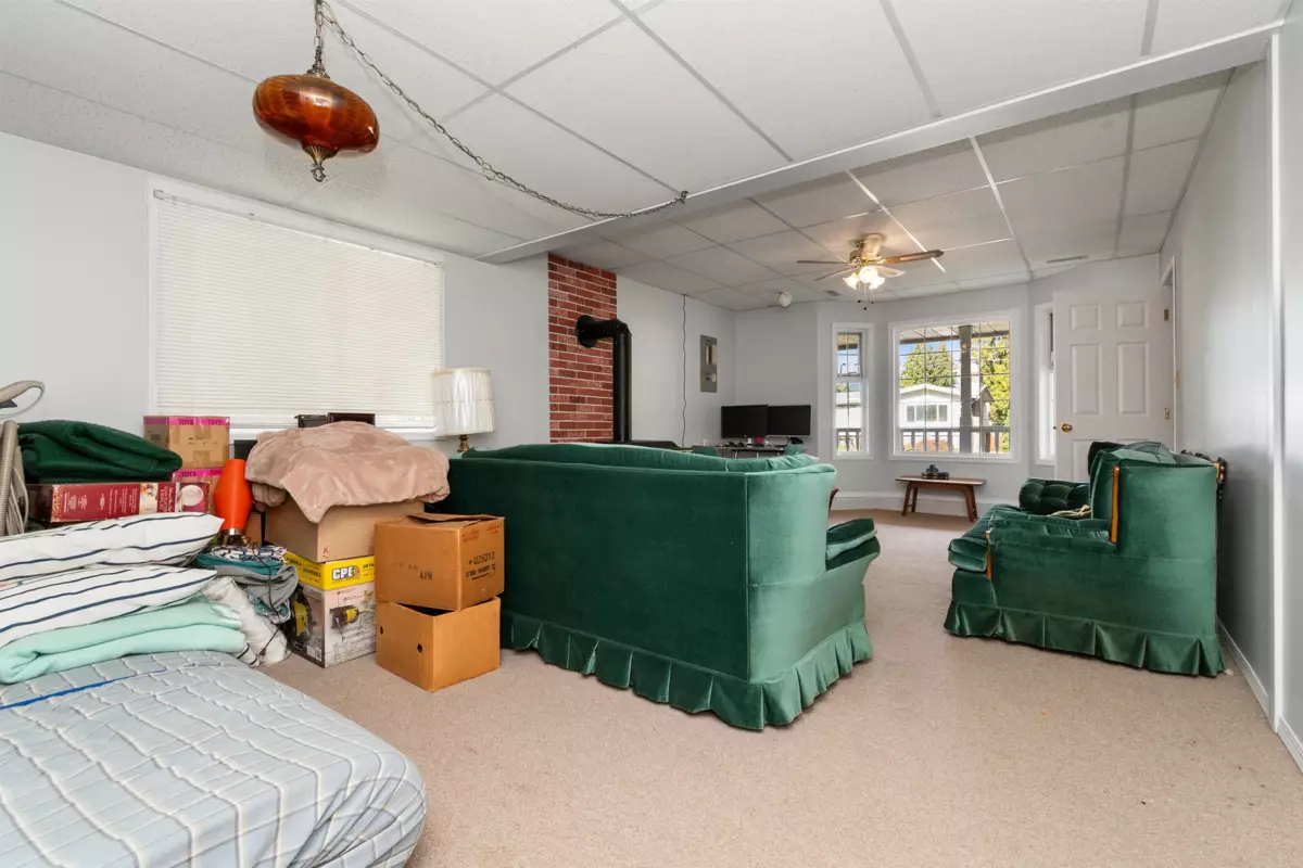 Outdoor Deck Photo of 63740 Rosewood Avenue, Hope, BC