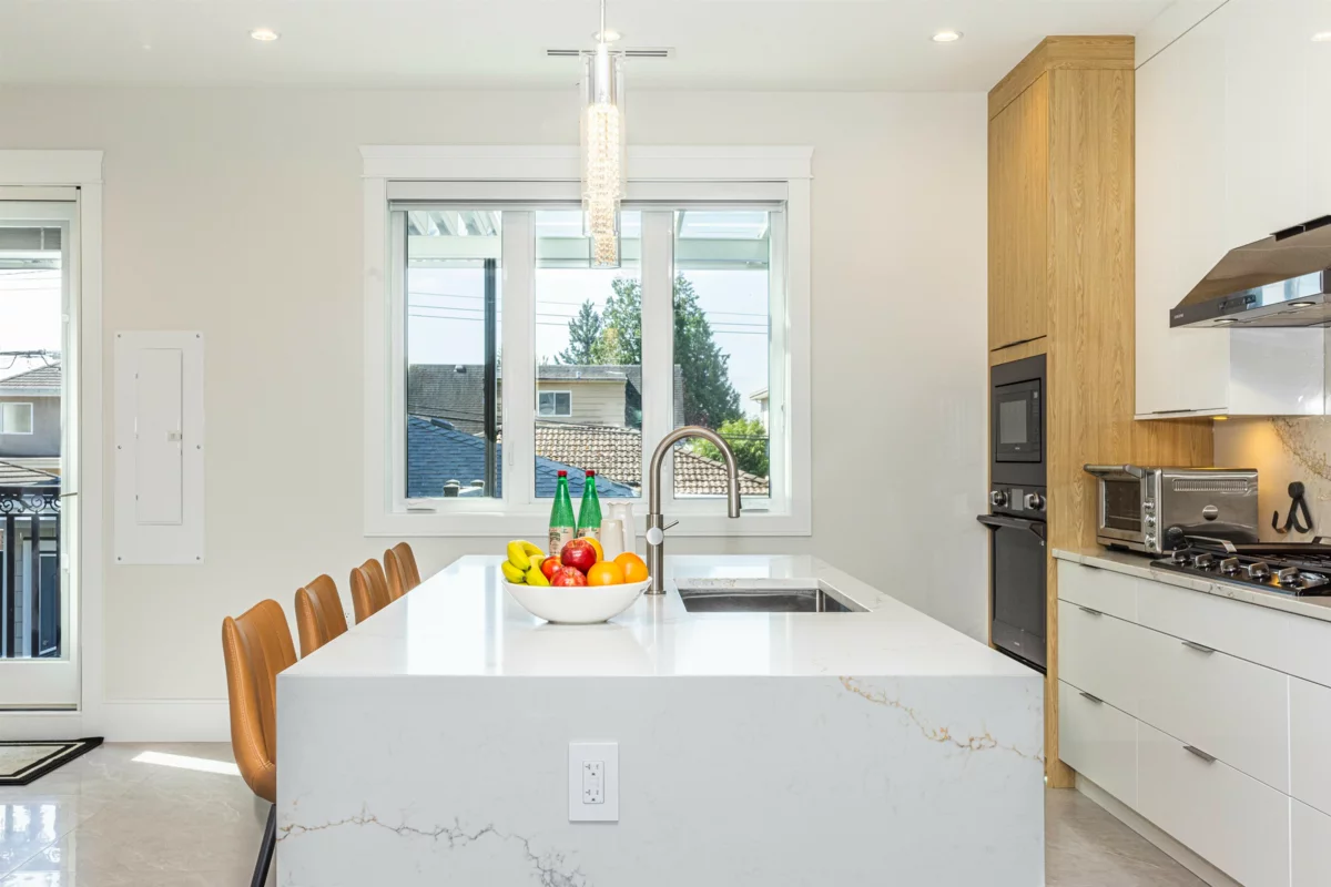 Breakfast Nook Photo of 1470 W 57th Avenue, Vancouver, BC