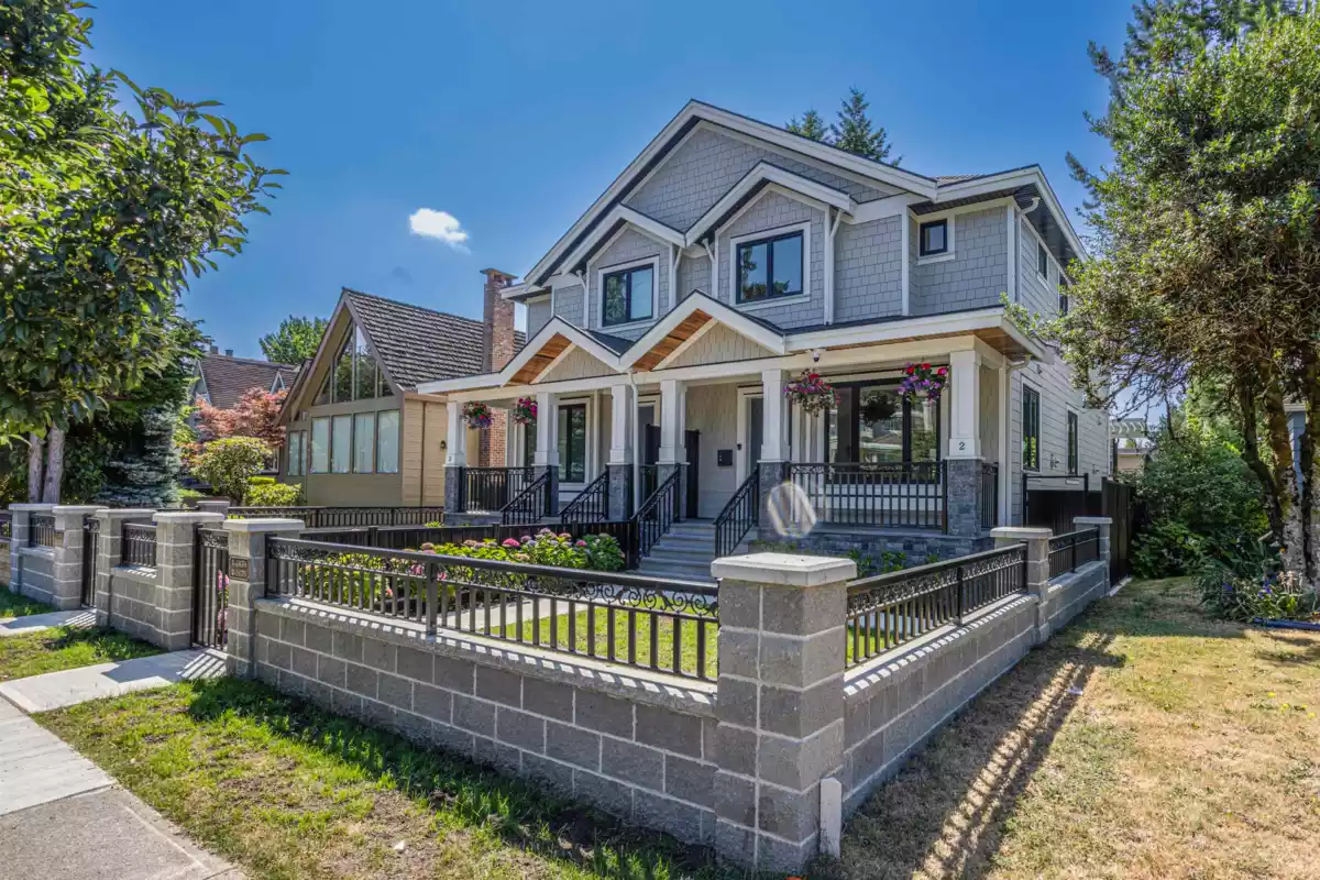 Entry Foyer Photo of 1470 W 57th Avenue, Vancouver, BC