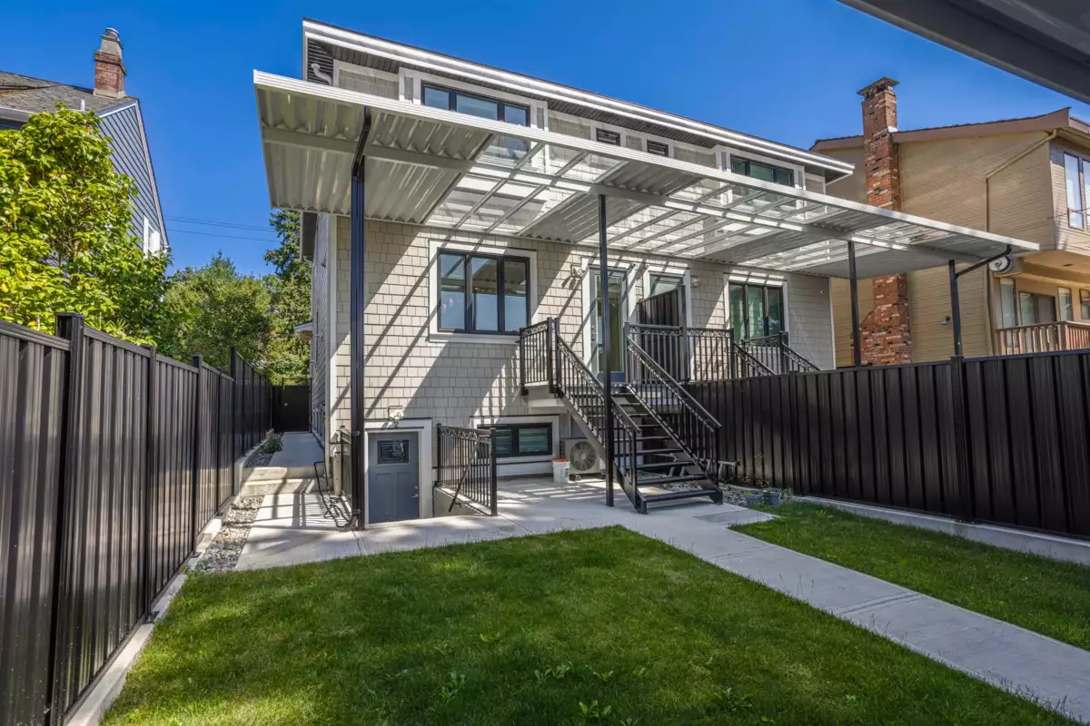 Garage Interior Photo of 1470 W 57th Avenue, Vancouver, BC